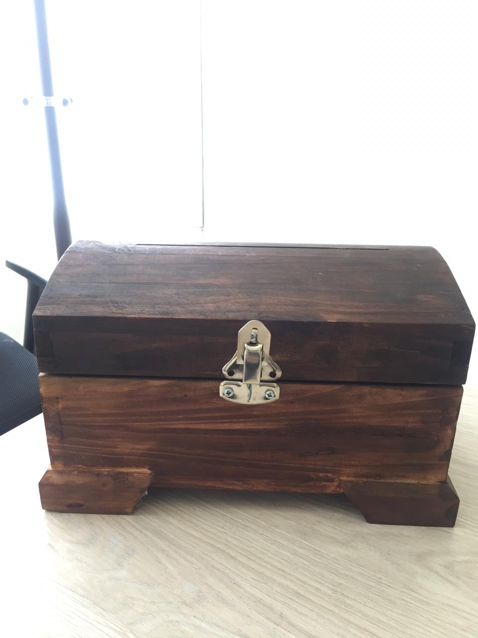 Cofre de Madera – Fundación Sexto Sentido